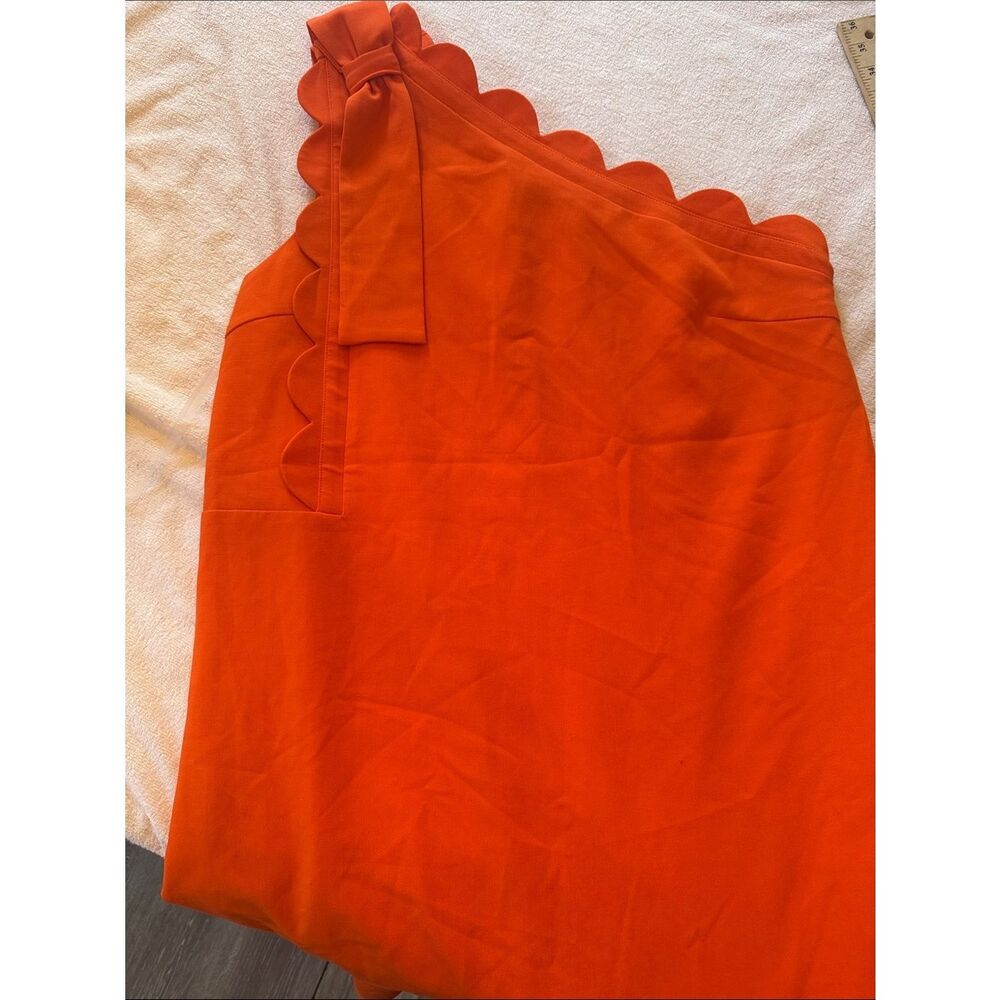 0037 Victoria Beckham One-Shoulder Scalloped Bow Dress in Bright Orange - Picture 4 of 4